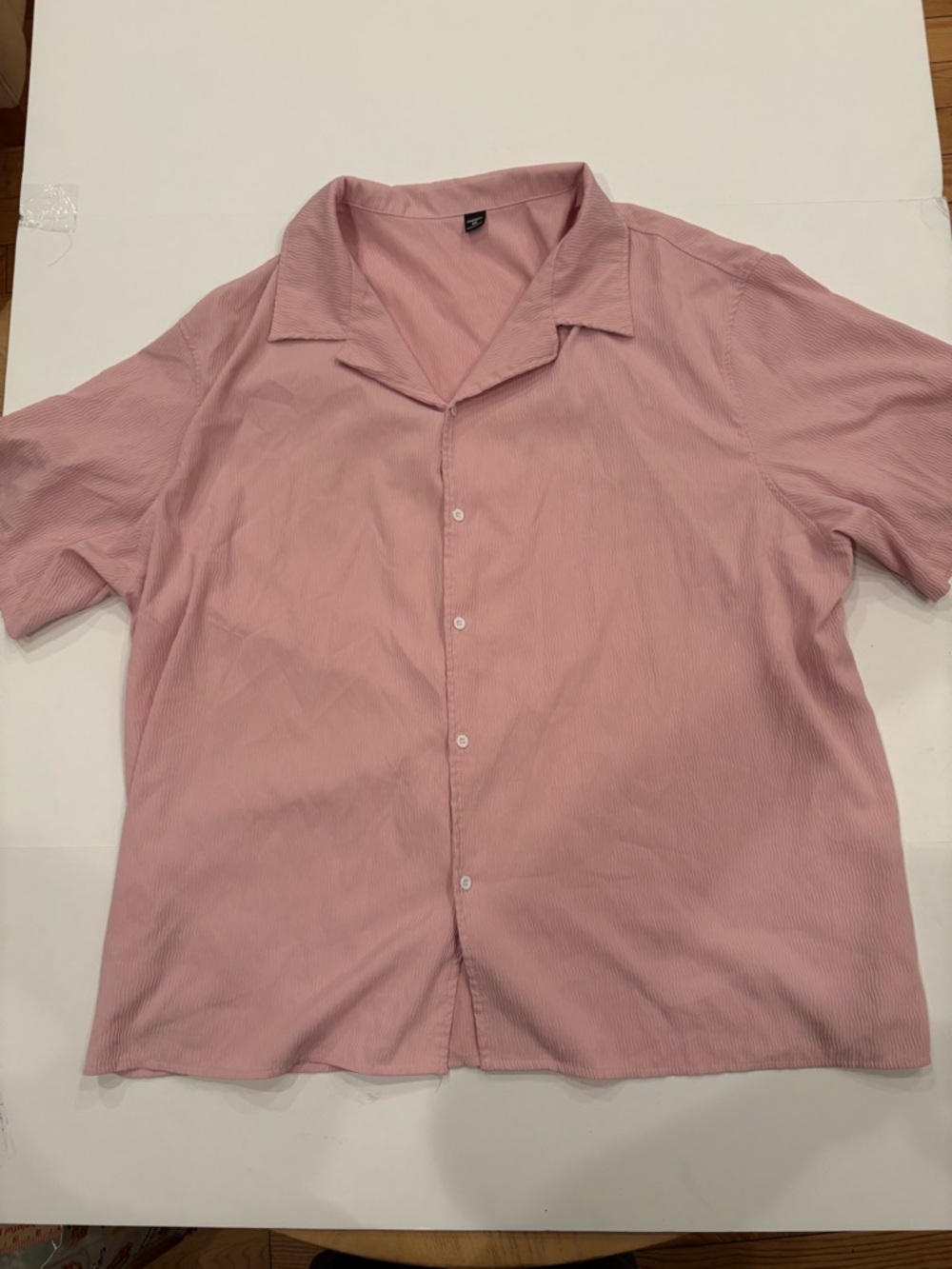 Men's Short-Sleeve Button-Down Shirt in Dusty Pink -size 5XL